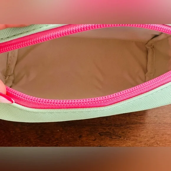 NWT, Spartina 449 Embroidered Travel Case, Mermaid Shell - Picture 5 of 6